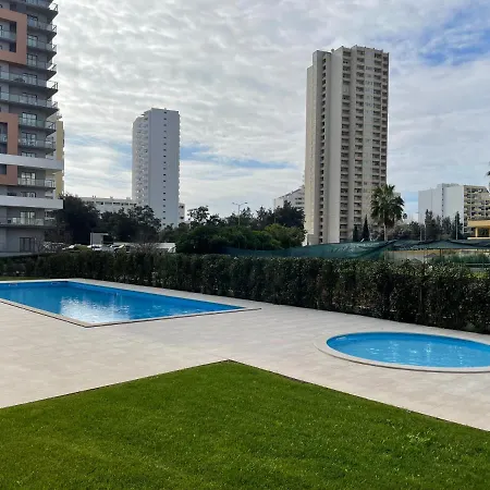 Rocha Mar Apartment *